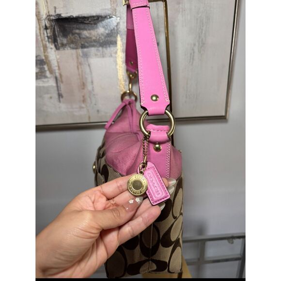 💖 Vintage Coach Pink & Signature Canvas Shoulder Bag 💖 - Picture 3 of 8